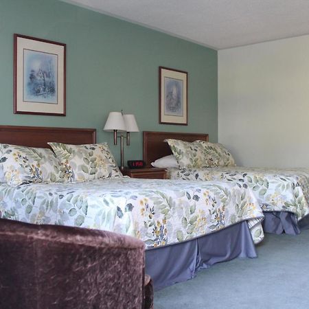 Voyageur Motel Yarmouth Exteriör bild